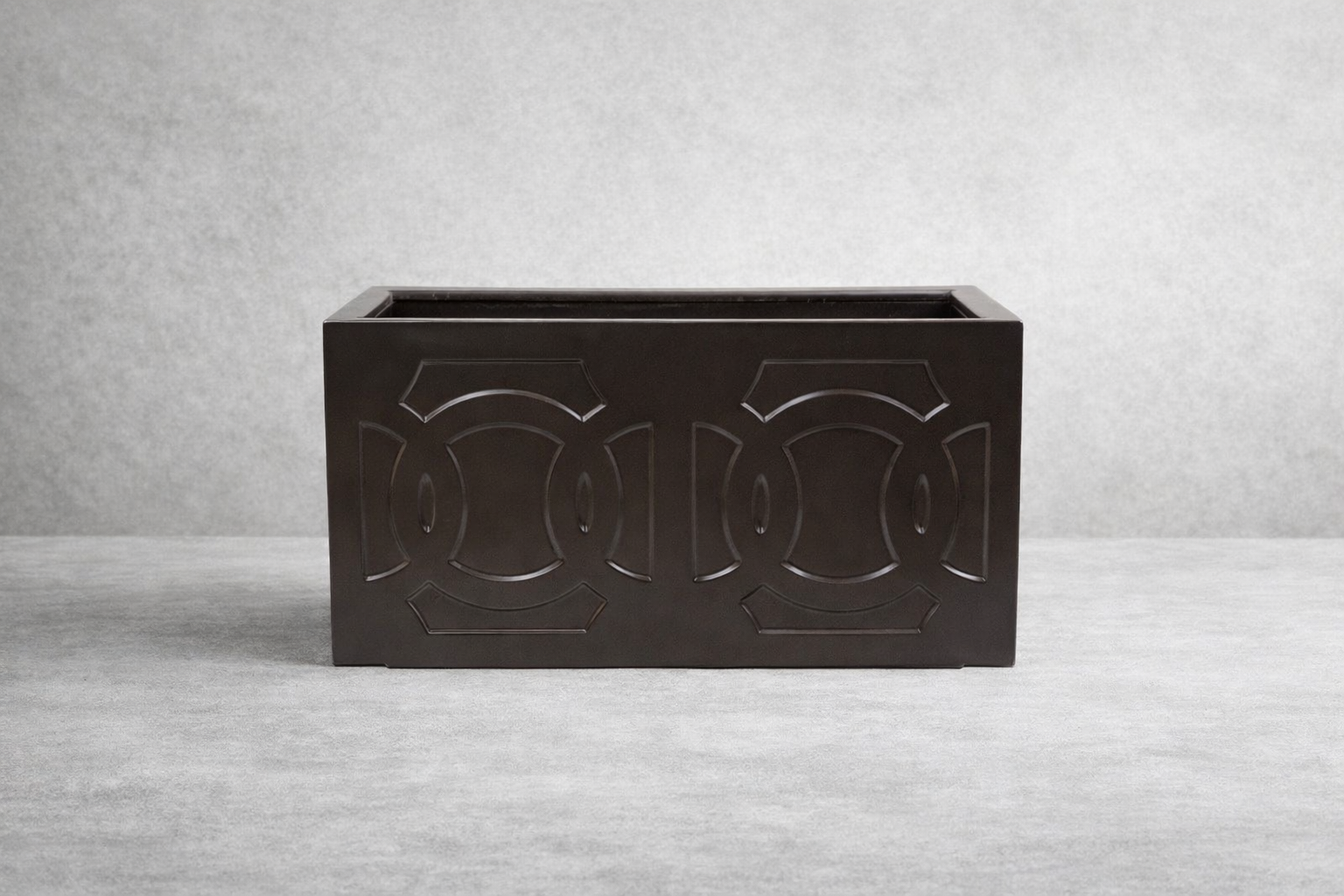 Koyu kahverengi geometrik saksı (1)